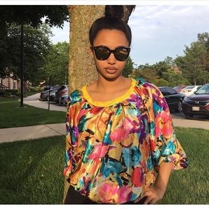 ✨Wide neck flowy blouse✨